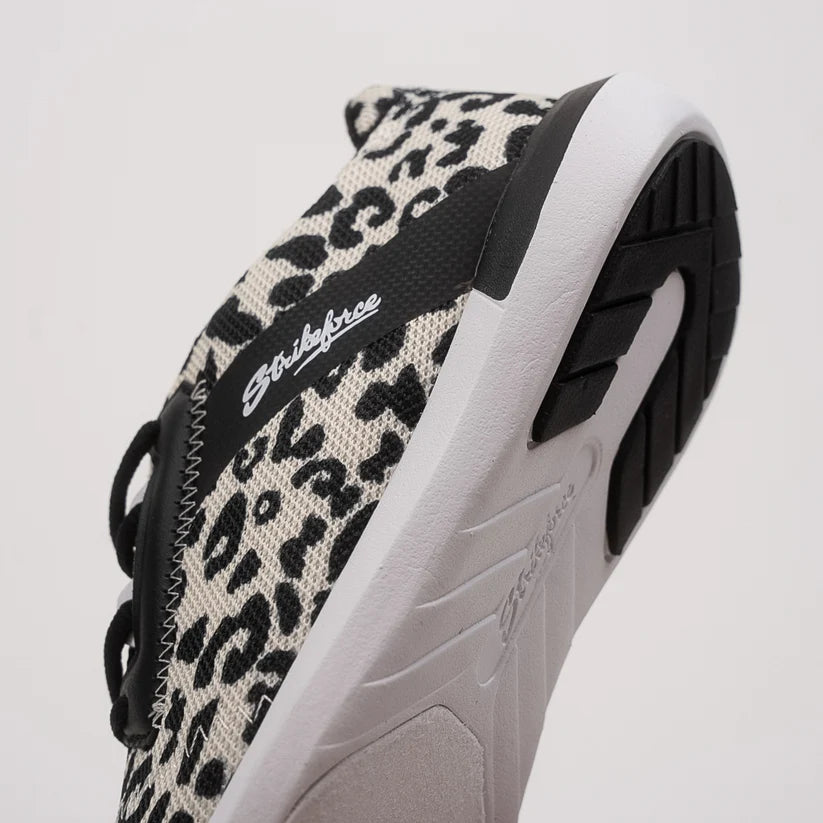 Womens KR Strikeforce Lux Leopard Universal Bowling Shoes