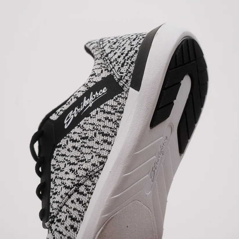 Womens KR Strikeforce Lux White/Black Universal Bowling Shoes