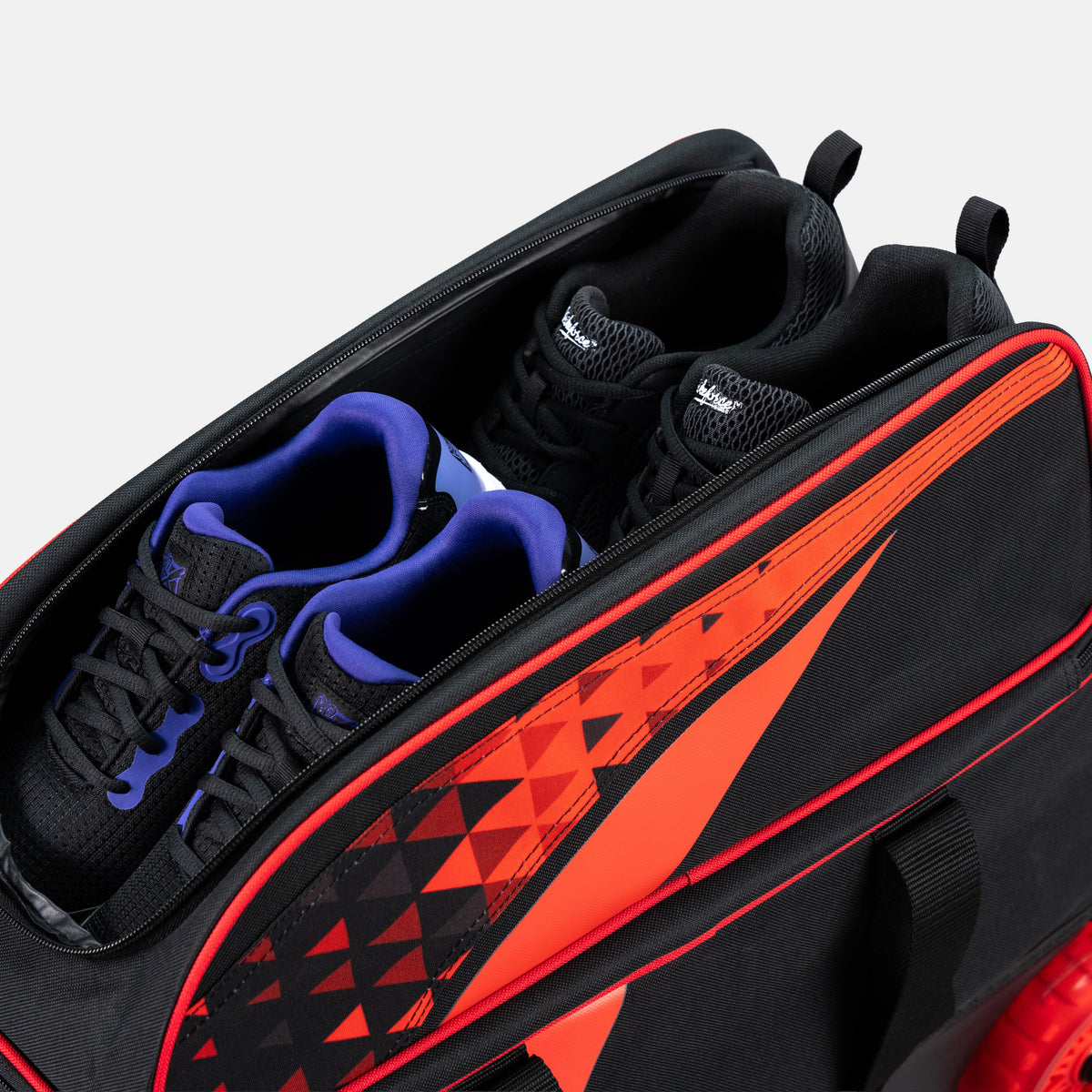 KR Strikeforce Cruiser Arrow Double Roller Red – Detail view