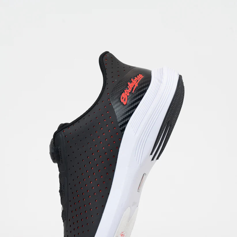 Mens KR Strikeforce Arrow FT Black/Red Universal Bowling Shoes